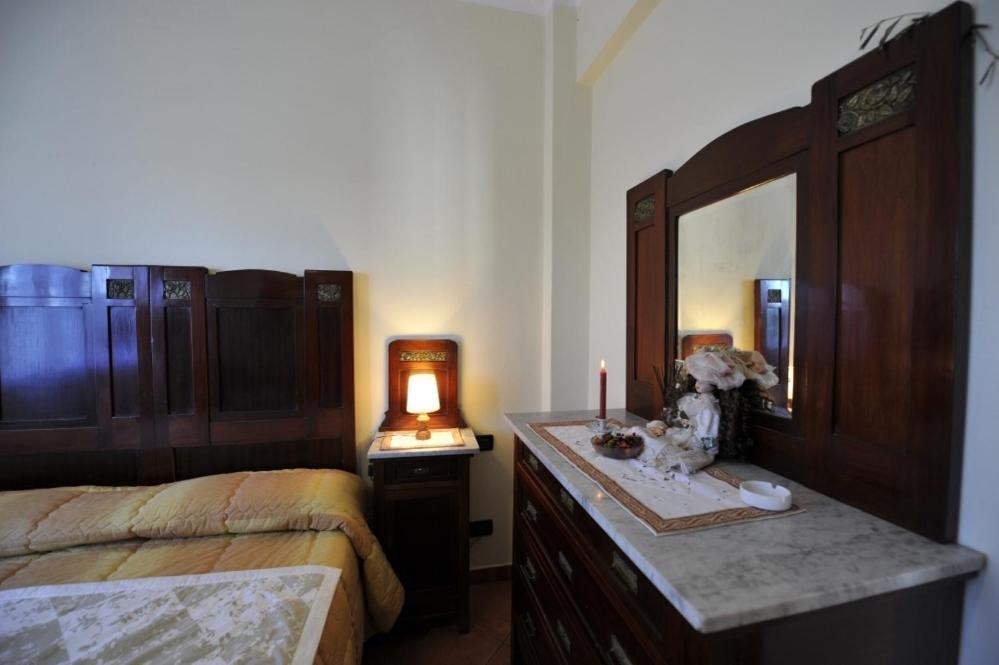 B&B Ca' De Pippu Diano Castello Zimmer foto